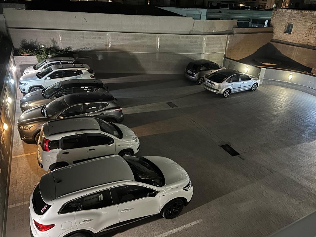 Central Modern Apartment Bari - 11