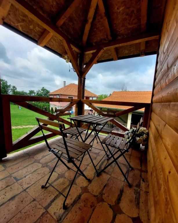Balkón nebo terasa v ubytování Palanačka Avlija 2