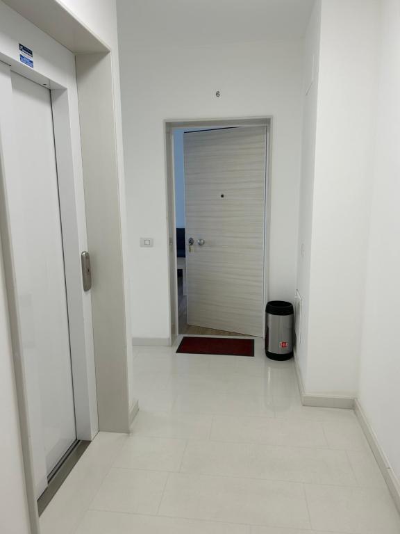 Central Modern Apartment Bari - 13