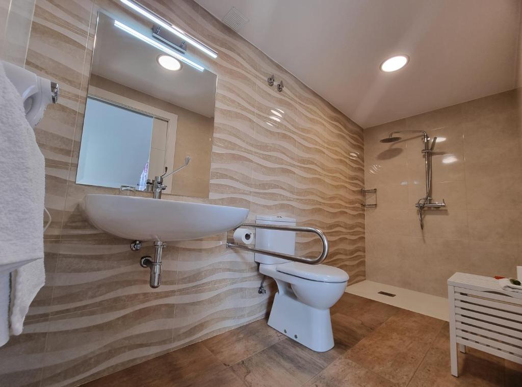 Koupelna v ubytování Hostal Sainz