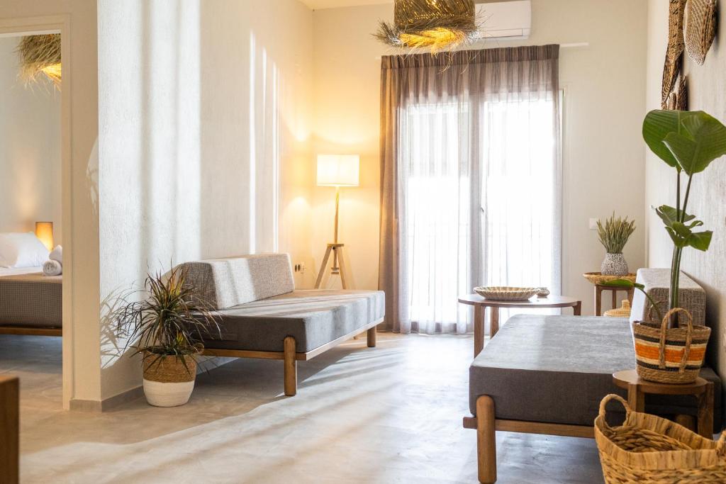 Posezení v ubytování Dohos Skiathos Suites