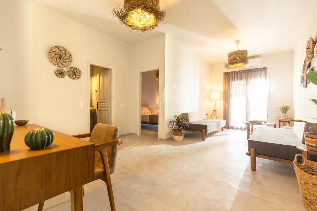 Posezení v ubytování Dohos Skiathos Suites