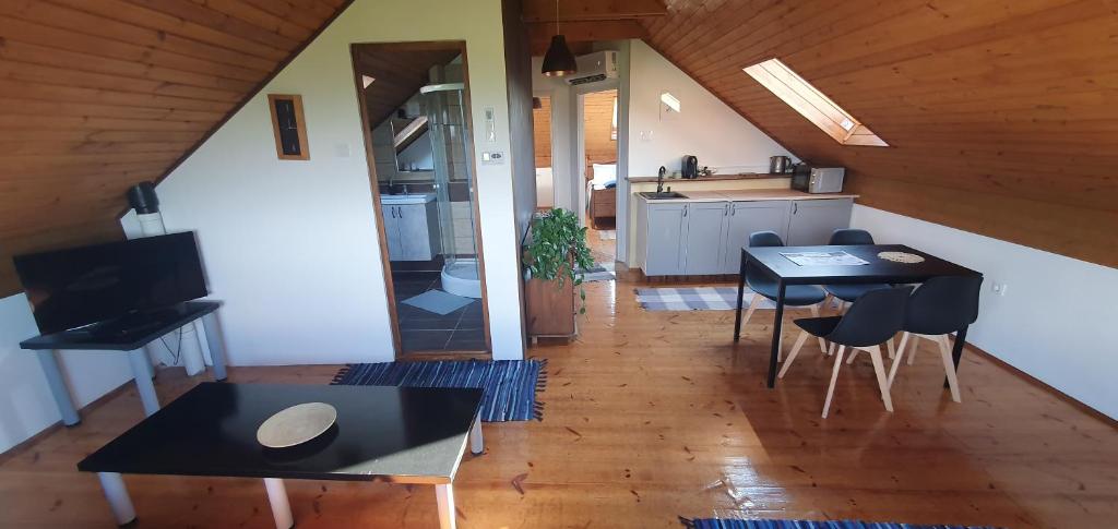 Kuchyň nebo kuchyňský kout v ubytování Buborék Apartman - Etyek