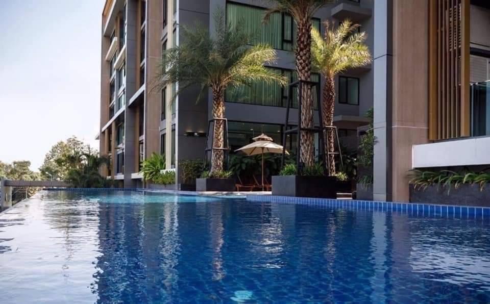 Bazén v ubytování The Star Hill condo @ Chiang Mai nebo v jeho okolí