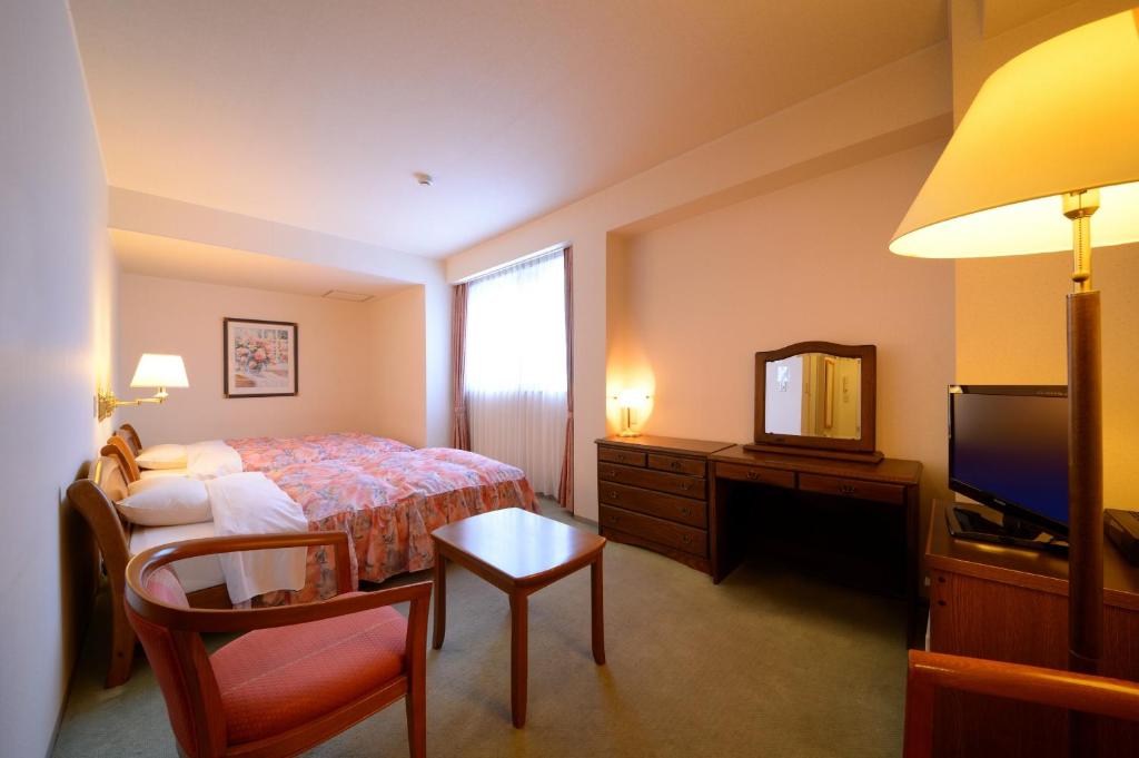 Hotel Grand Mer Sankaiso - Standard Twin Room With Mountain View
