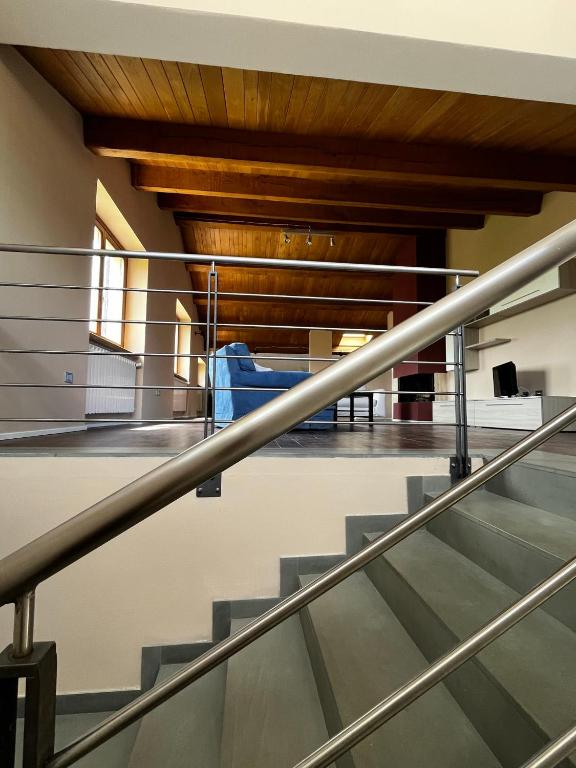 trilocale notte nel loft di Lori 3 camere 1 bagno - Housity