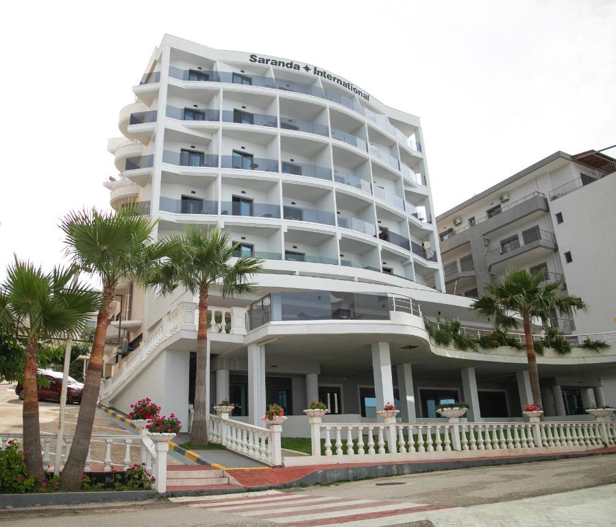 Budova, kde se hotel nachází