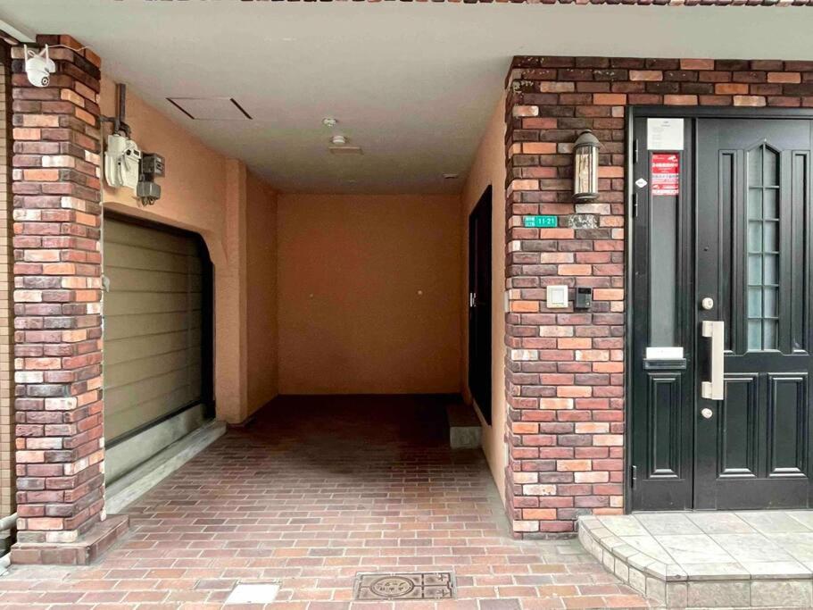 大阪市にある鶴橋駅徒歩2分 トイレ浴室複数あり3階建て一軒家車庫付きのギャラリーの写真