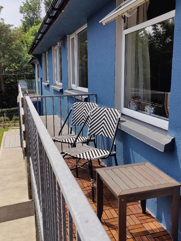 Balkón nebo terasa v ubytování Crow's Nest Glandore - 3 - Self Catering