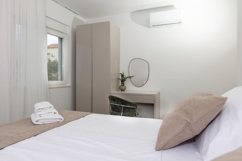 Apartments Ocrux - 10