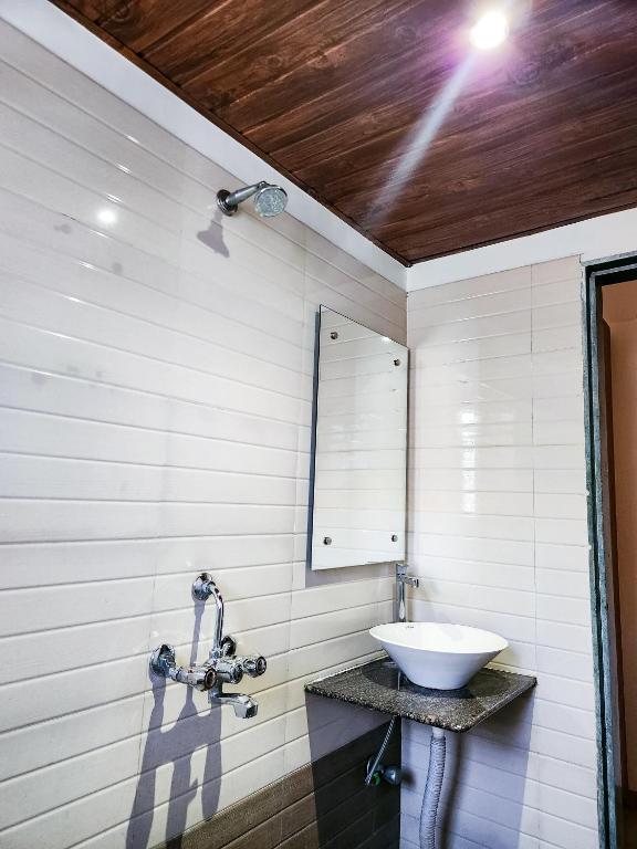 Koupelna v ubytování Hotel Rajwada Aurangabad