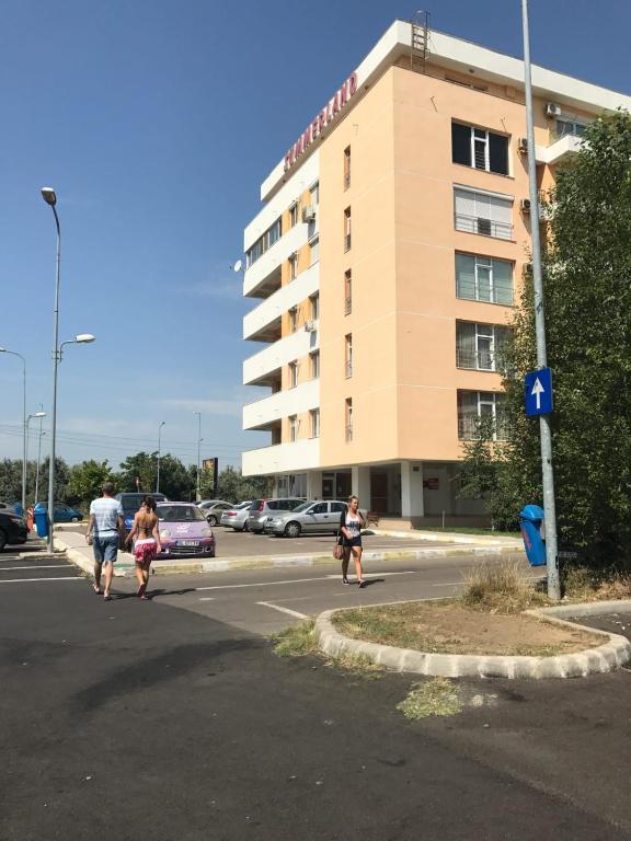 Summerland Family Apartment, Mamaia Updated 2024 Prices