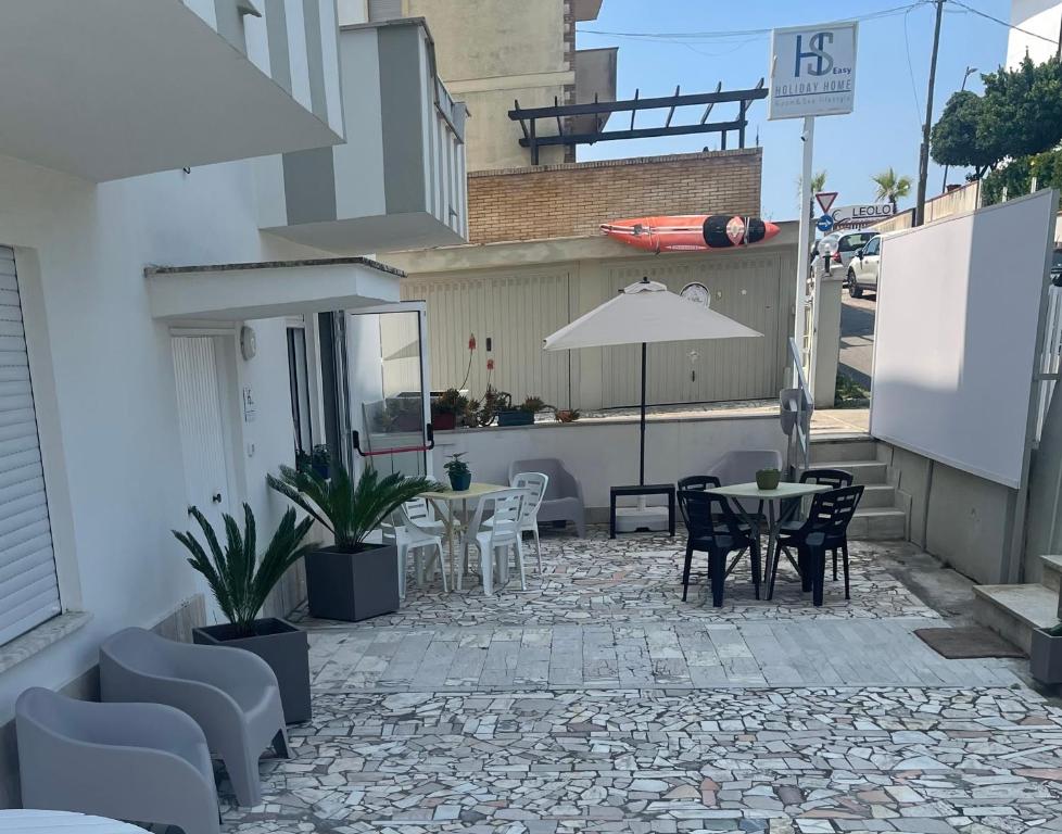 A balcony or terrace at HS Easy holiday home