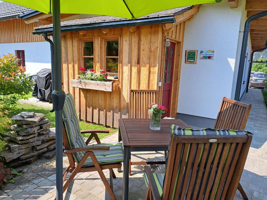 Vonkajšia záhrada v ubytovaní Tonis Apartment