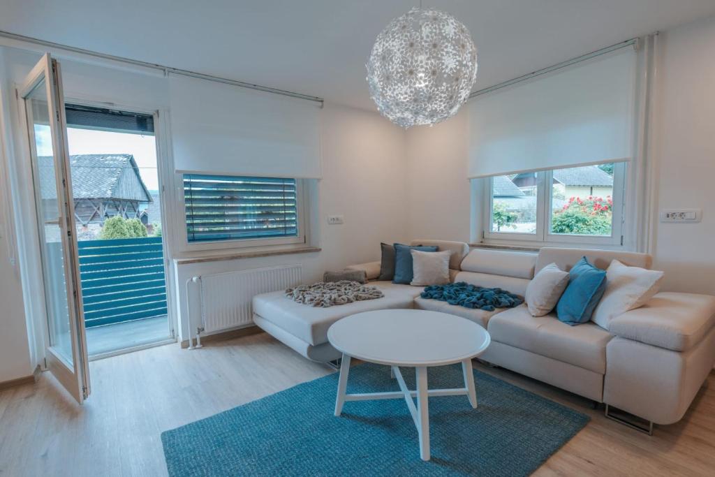 Posezení v ubytování APARTMA LAMBERGER