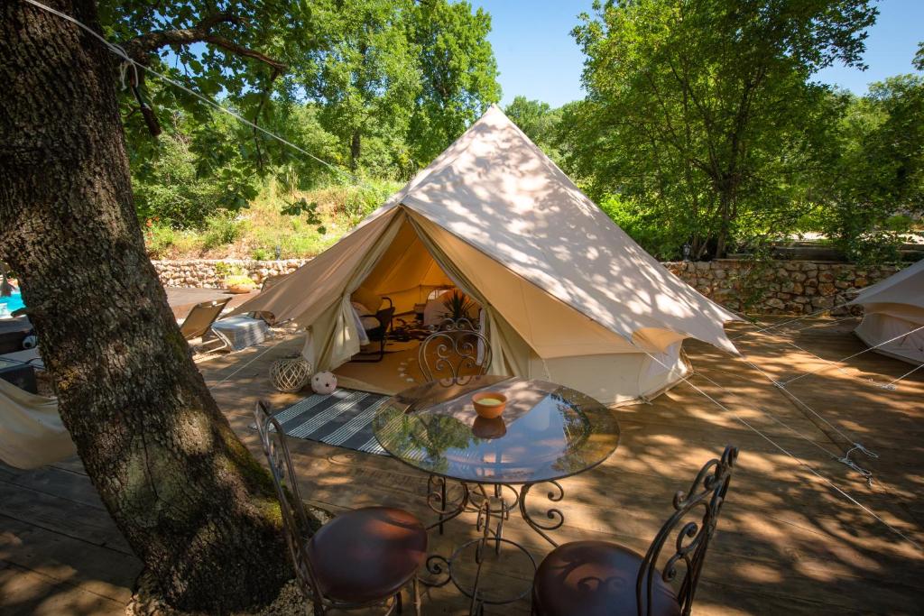 Zahrada ubytování Rock Oak Glamping 3