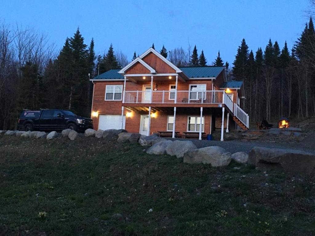 Chalet la belle, NotreDameDesBois Updated 2024 Prices