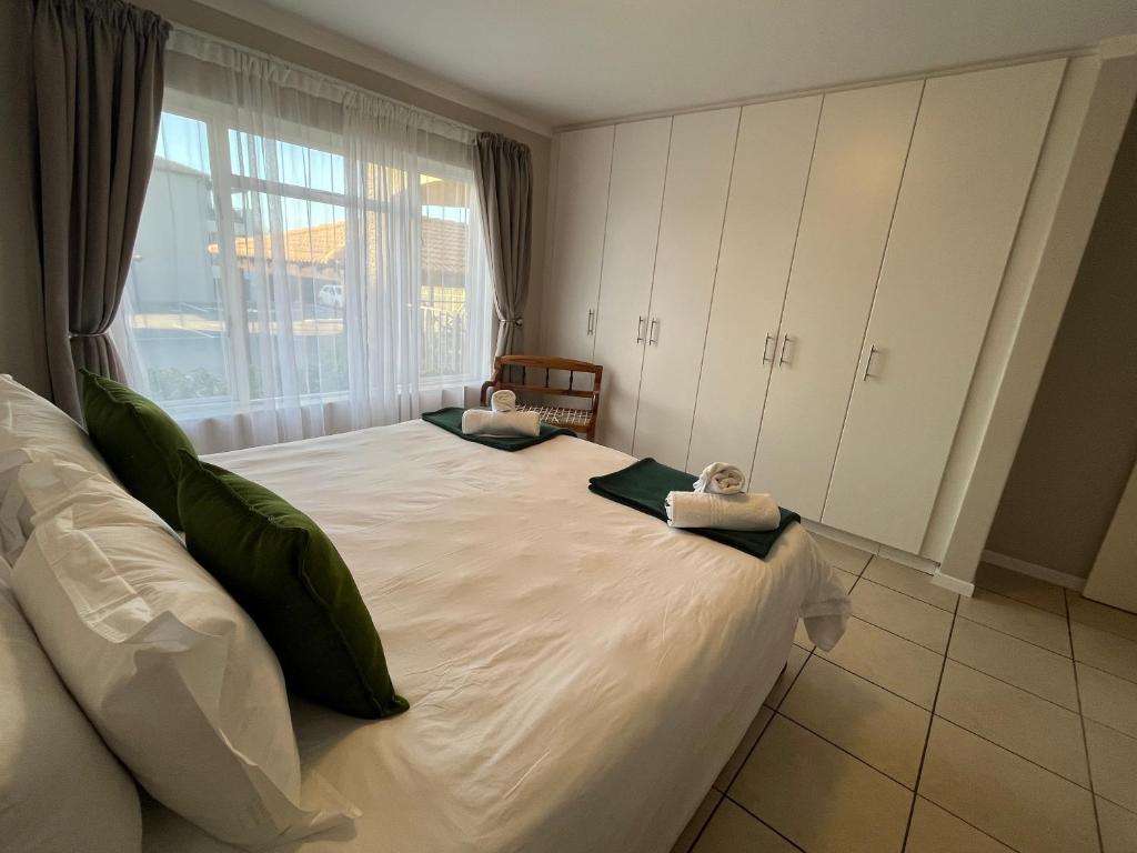Beautiful 3 Bedroom Ground floor apartment - 66 Santini Village - Image 10