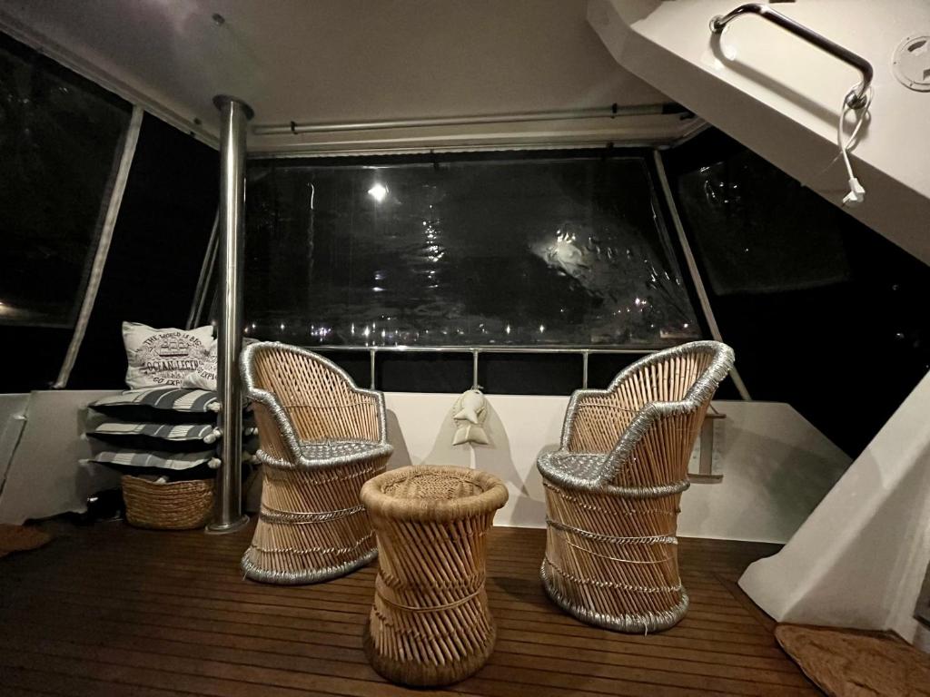 Posezení v ubytování Navi Yacht à Sète, 2 à 8 couchages, privatif