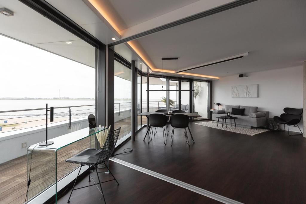 Posezení v ubytování Bheaven I Penthouse Premium Apartment
