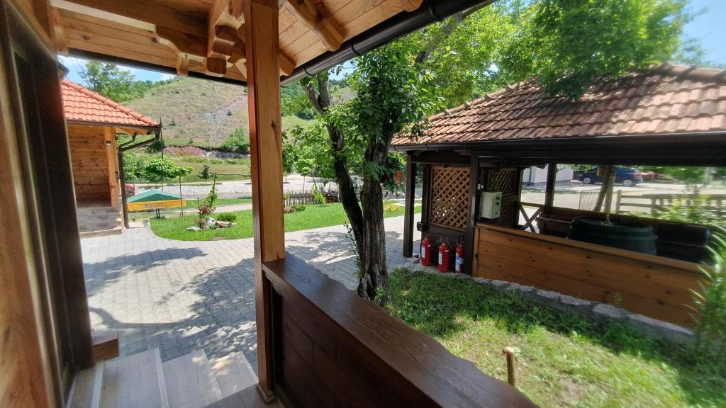 Zahrada ubytování Kimovi vajati