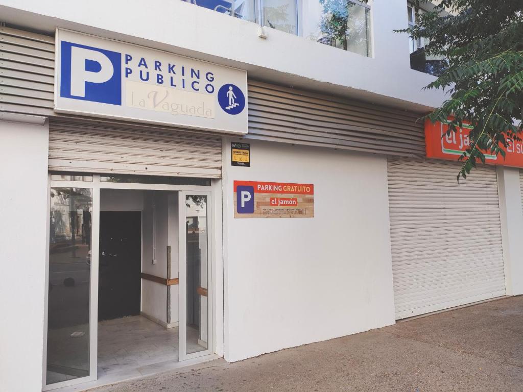 Fotografia z galérie ubytovania IMPLUVIUM Conil-Terraza Privada-Parking- mayores de 25 años v destinácii Conil de la Frontera