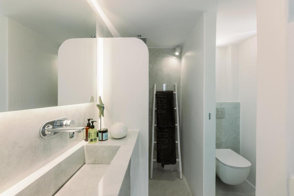 Koupelna v ubytování Athina Studios and Suites Plaka
