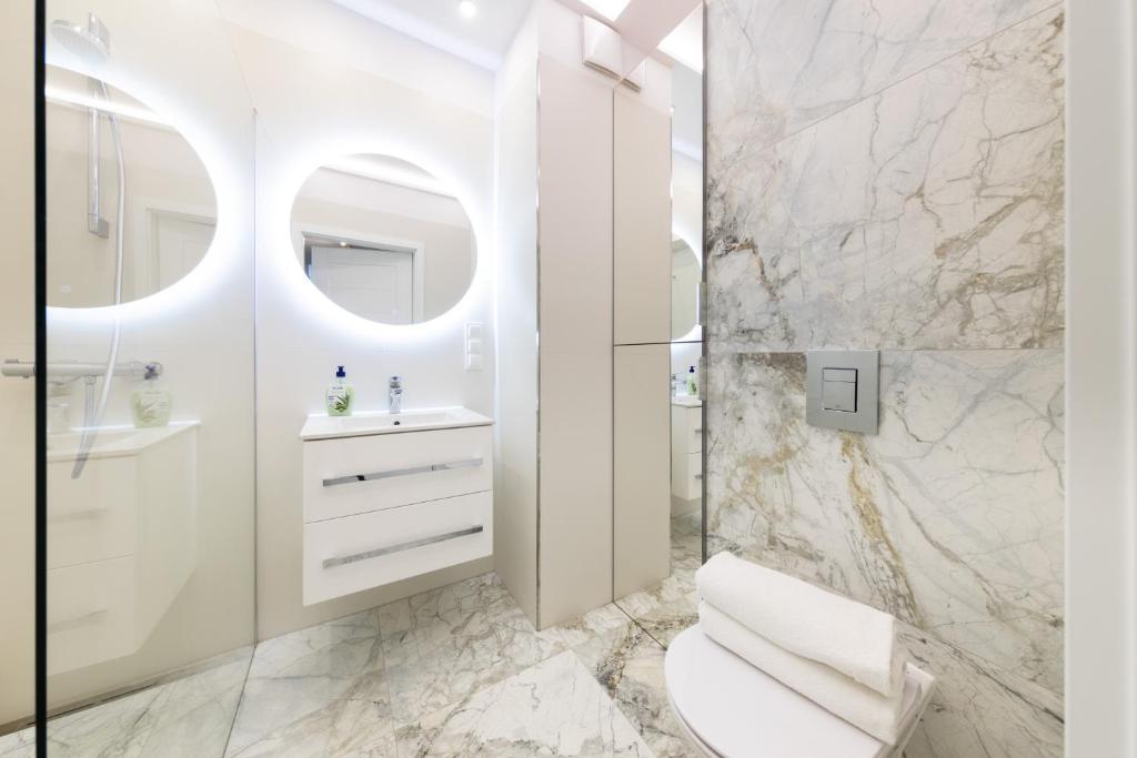 Koupelna v ubytování Apartament Luxury Two-bedroom