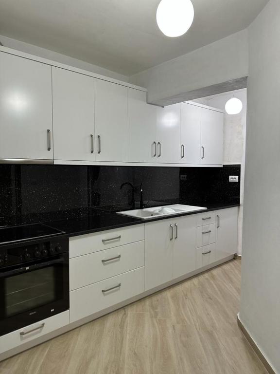 Real Luxury Apartments - Imazhi 8