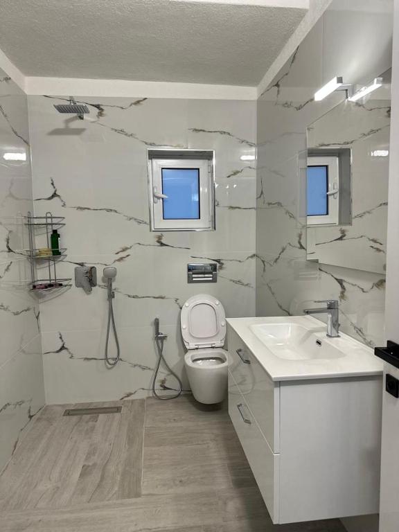 Real Luxury Apartments - Imazhi 7