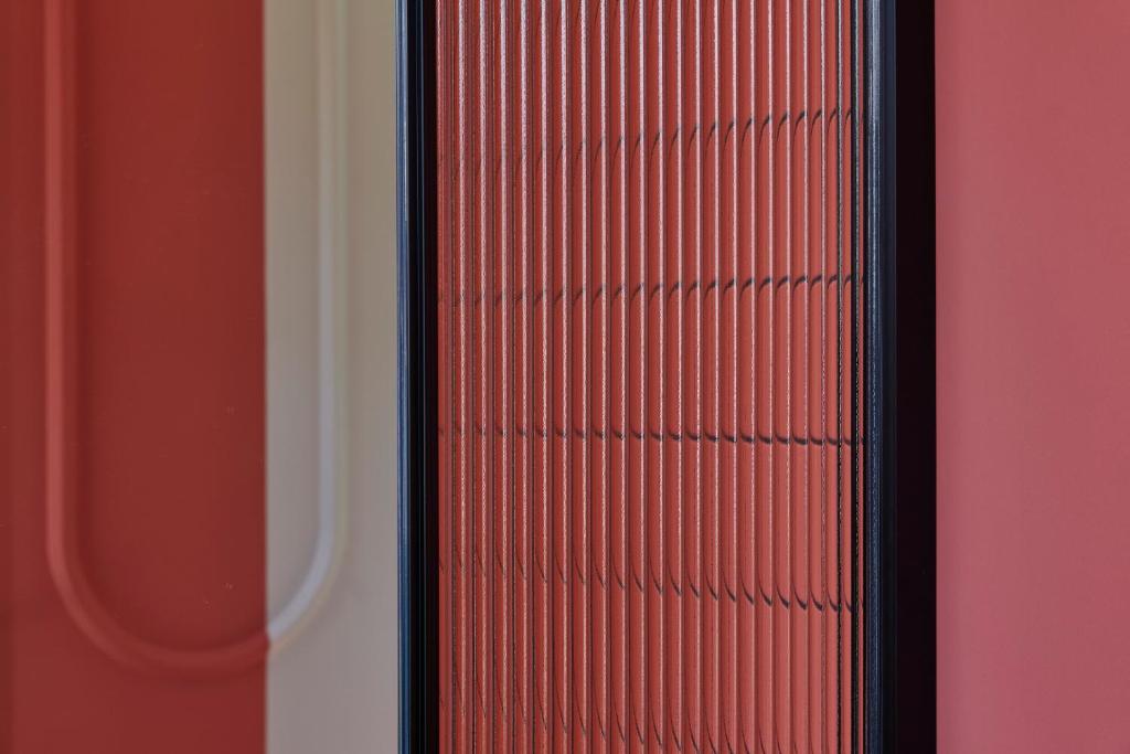 DWELL - Elegant City Stay - Resim 17