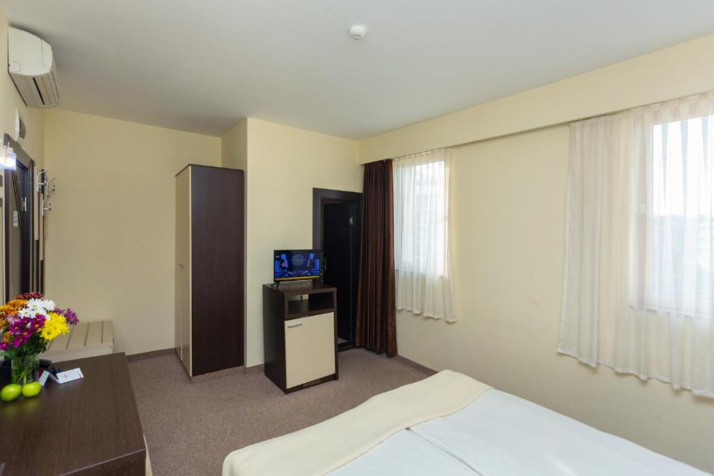 TV a/nebo společenská místnost v ubytování Viand Hotel - Premium All Inclusive