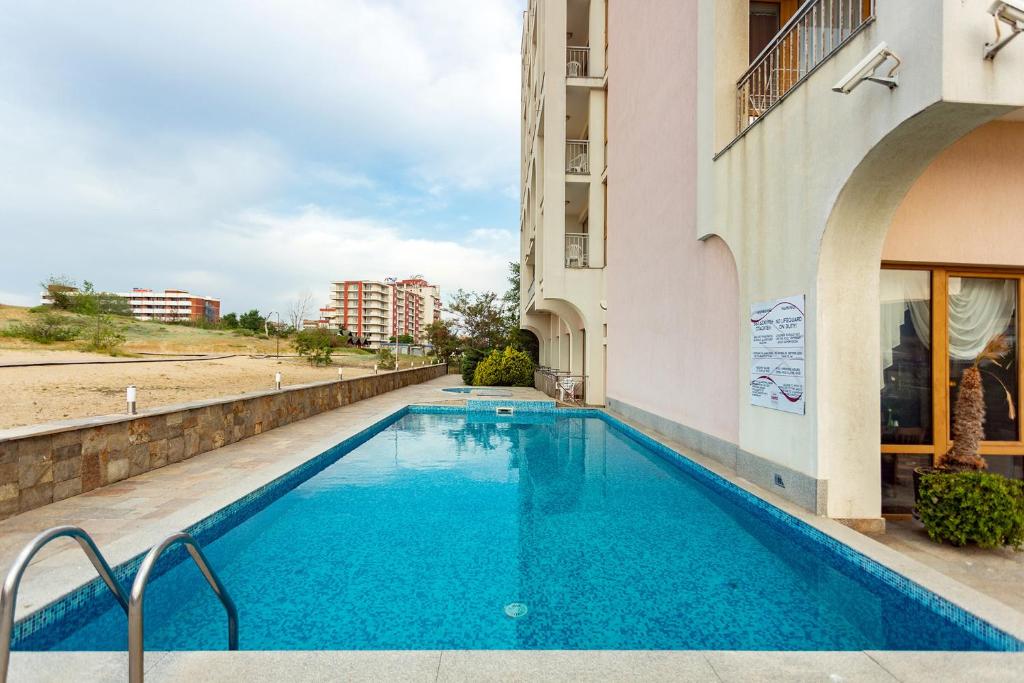 Bazén v ubytování Viand Hotel - Premium All Inclusive nebo v jeho okolí