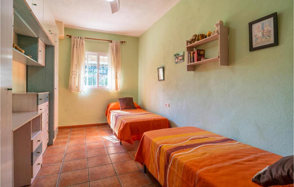 Posteľ alebo postele v izbe v ubytovaní 6 Bedroom Gorgeous Home In Ronda