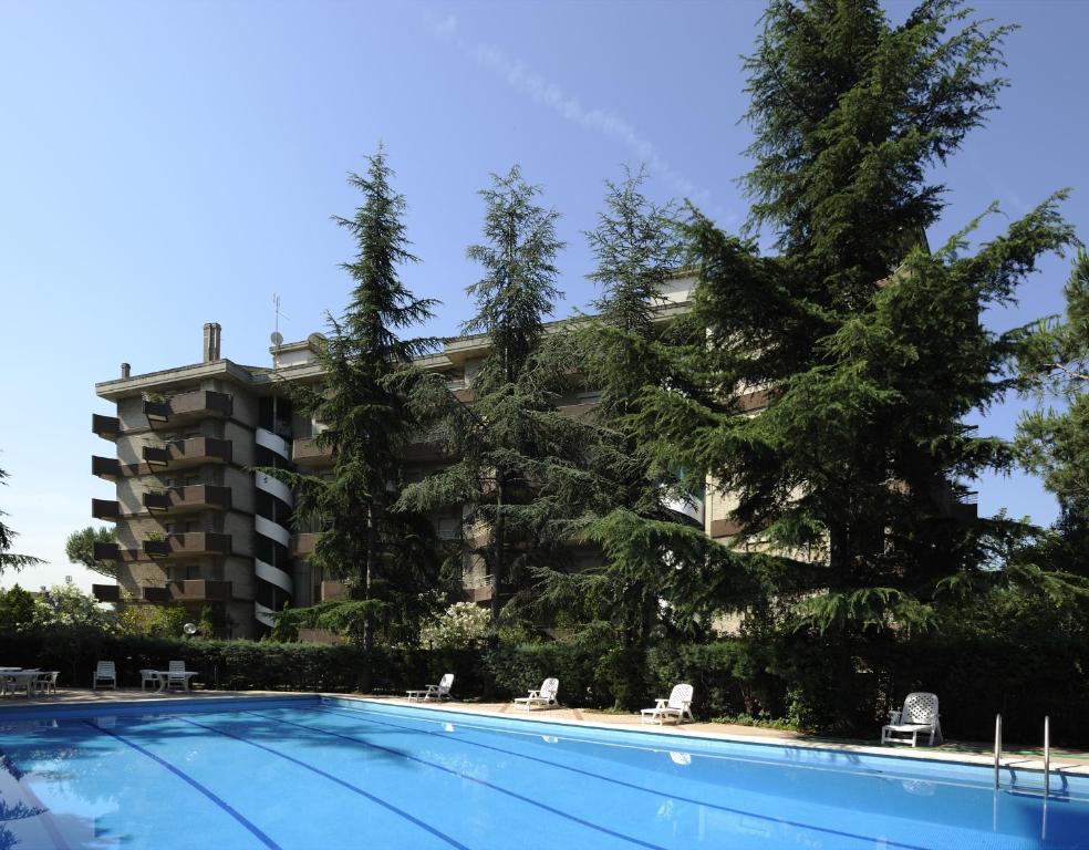 Piscina en o cerca de Residence Parco Salario