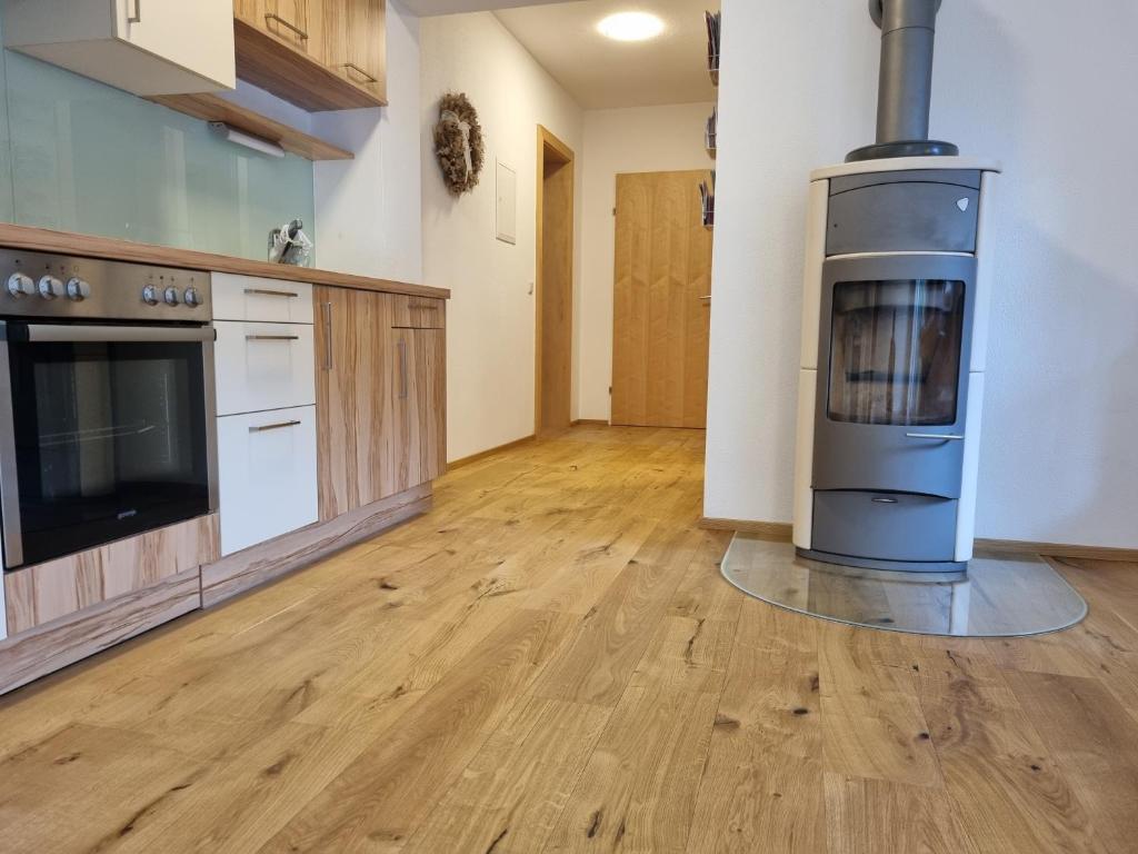 Kuchyň nebo kuchyňský kout v ubytování Ferienwohnungen Strass im Zillertal