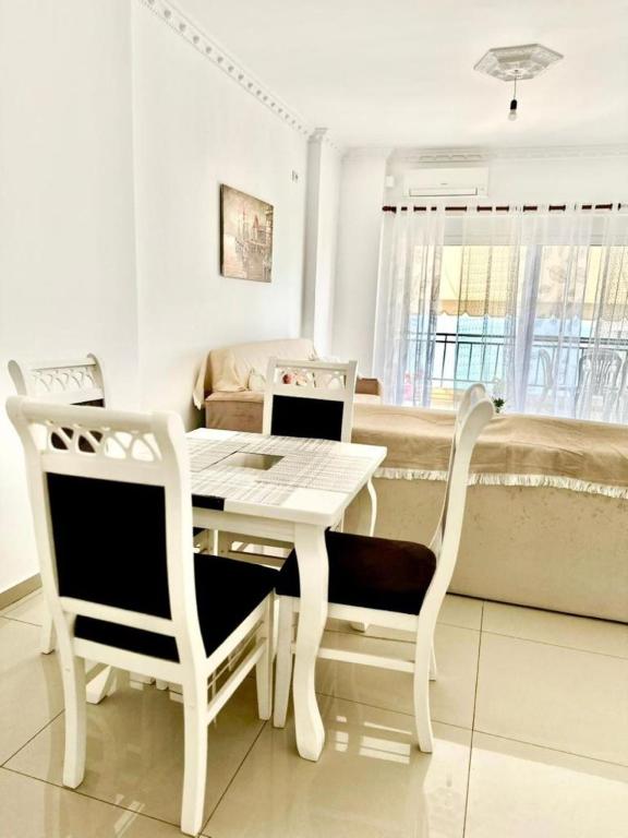 Sion Saranda Apartment 22 , a 2 bedroom apartment in the center of the city - Image 12