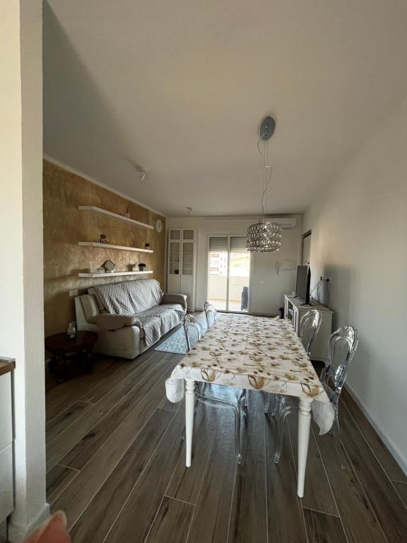Claretta's Home a Iglesias - Confortevole casa vacanze