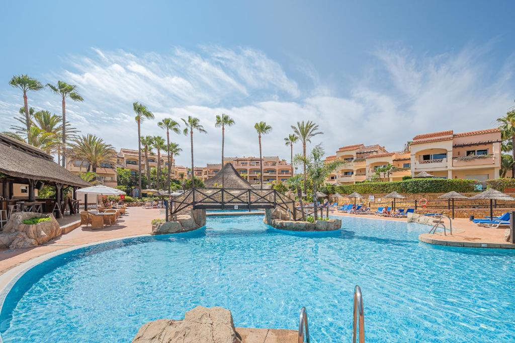Bazén v ubytovaní Mijas Costa, Apartment Near to Beach, Wyndham alebo v jeho blízkosti