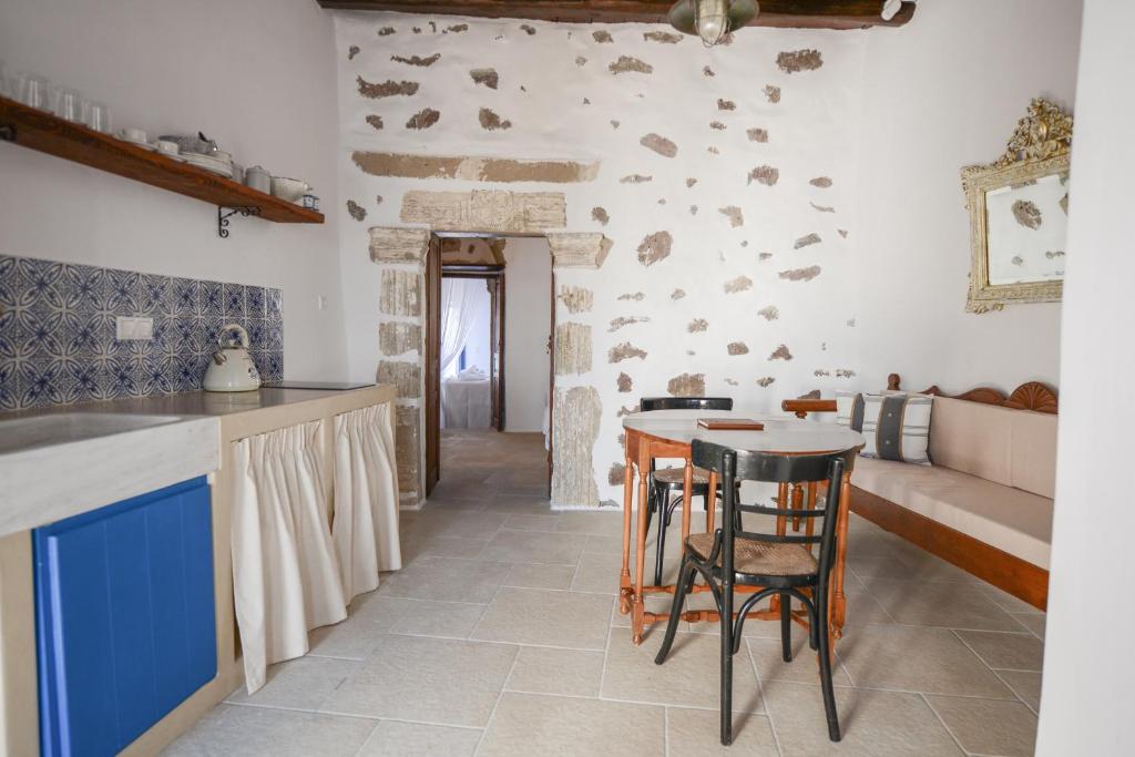 Posezení v ubytování Castrum Traditional Sunset Suites