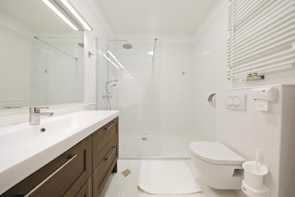 Stay Swanky Bed & Breakfast - Resim 37