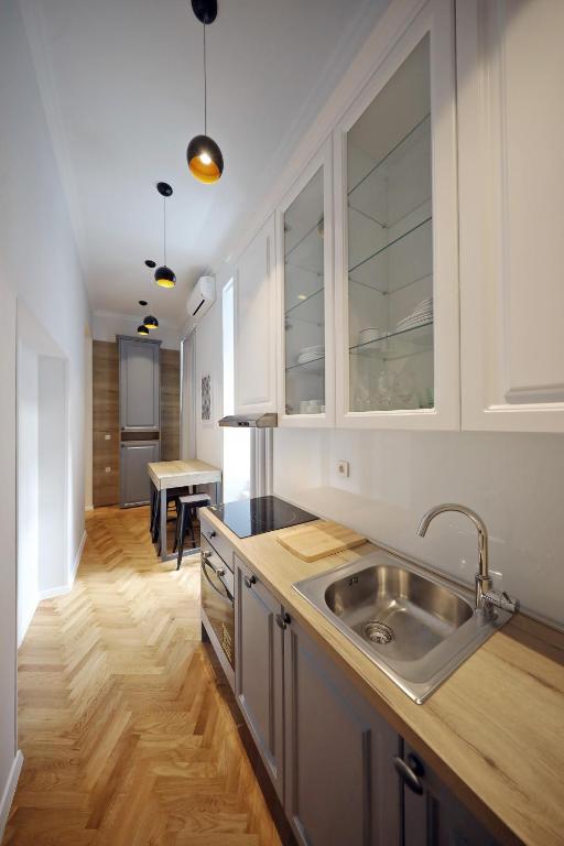 Stay Swanky Bed & Breakfast - Resim 38