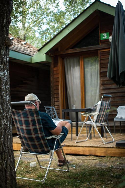 Fotografie z fotogalerie ubytování Camping le Pré Morjal v destinaci Ispagnac