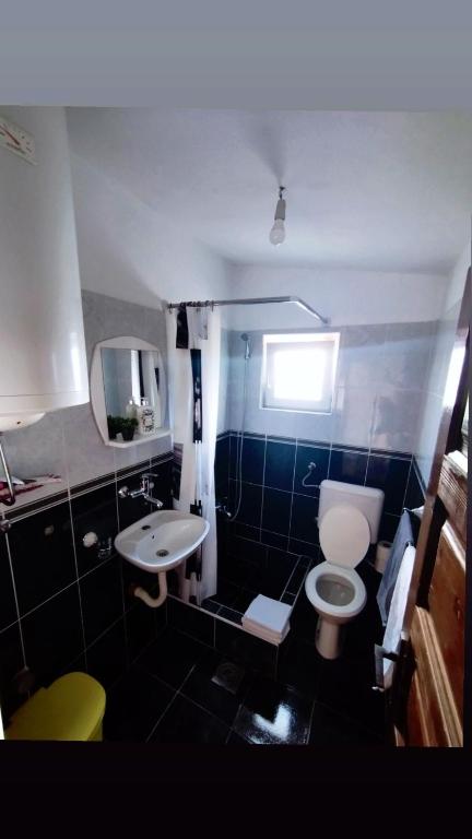 Koupelna v ubytování Joksimović apartmani