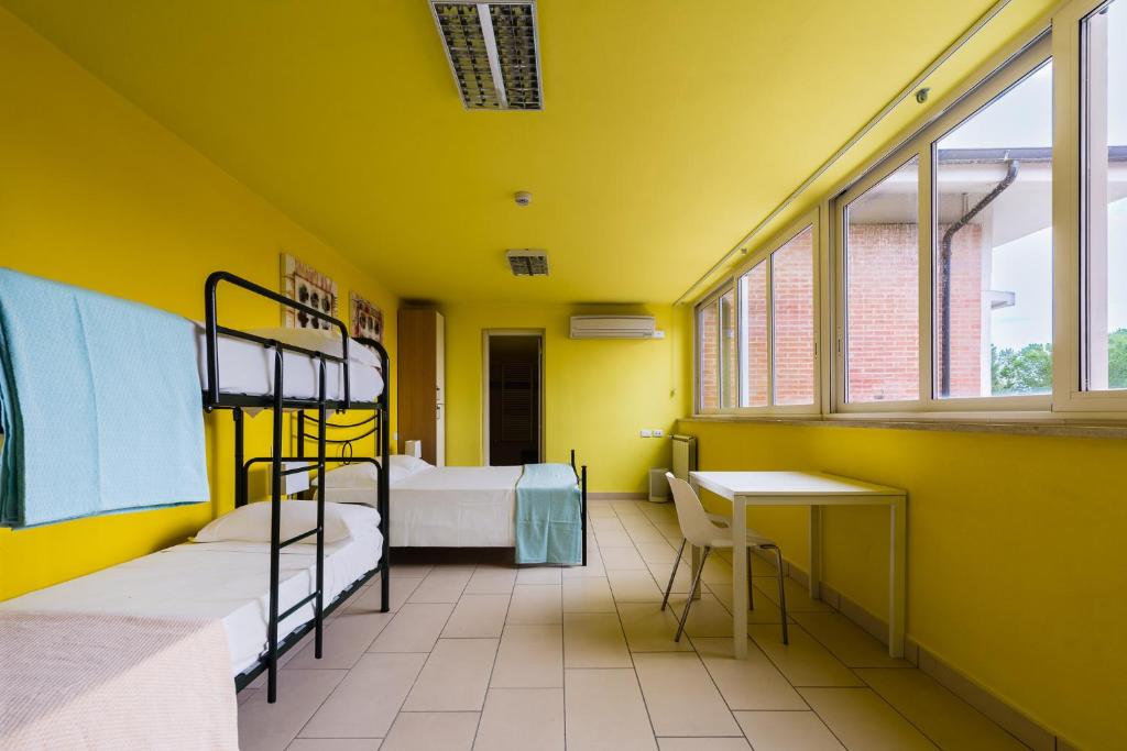 Eliopoli Beach Hostel & Restaurant - Superior Quadruple Room