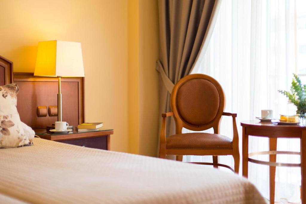 Theartemis Palace - 3