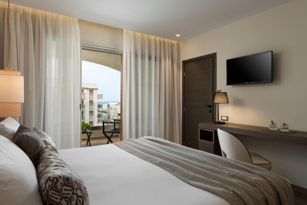 Theartemis Palace - 5