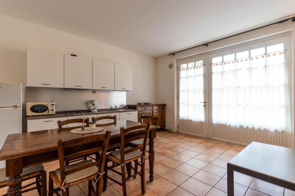 Kuchyň nebo kuchyňský kout v ubytování Agriturismo Corte Salandini