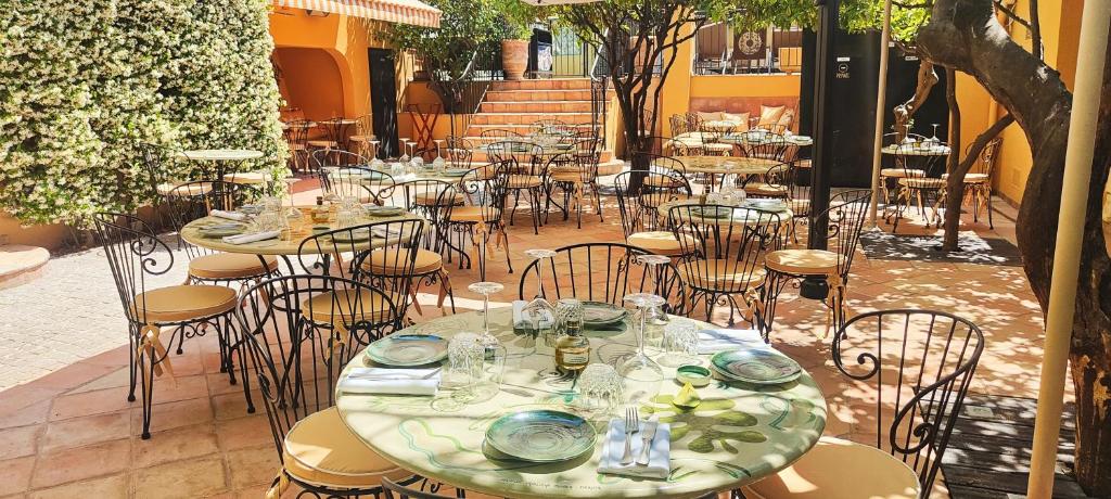 Hôtel La Pérouse Nice Baie des Anges - Resim 19