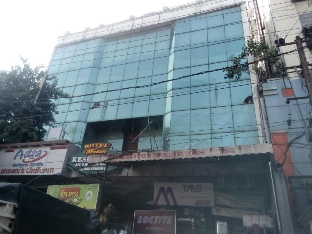 Hotel Watan Residency - Housity